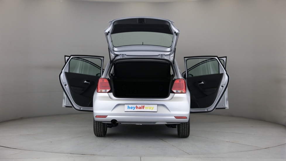 2025 VOLKSWAGEN POLO VIVO 1.4 LIFE (5DR)