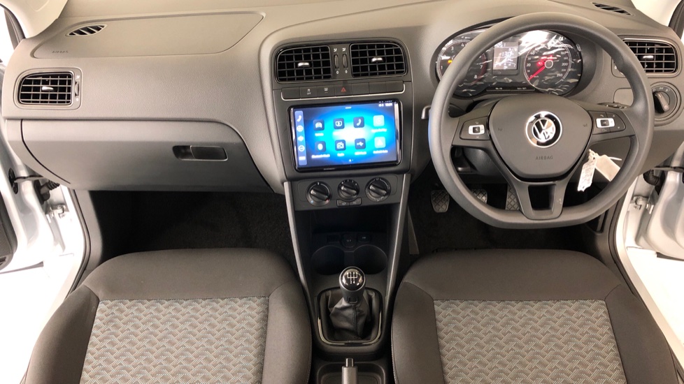 2025 VOLKSWAGEN POLO VIVO 1.4 LIFE (5DR)