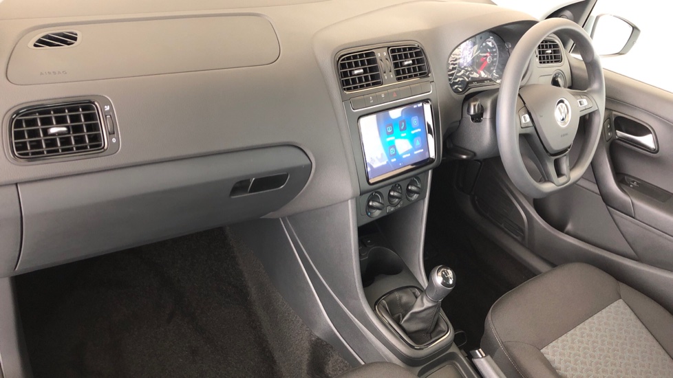 2025 VOLKSWAGEN POLO VIVO 1.4 LIFE (5DR)