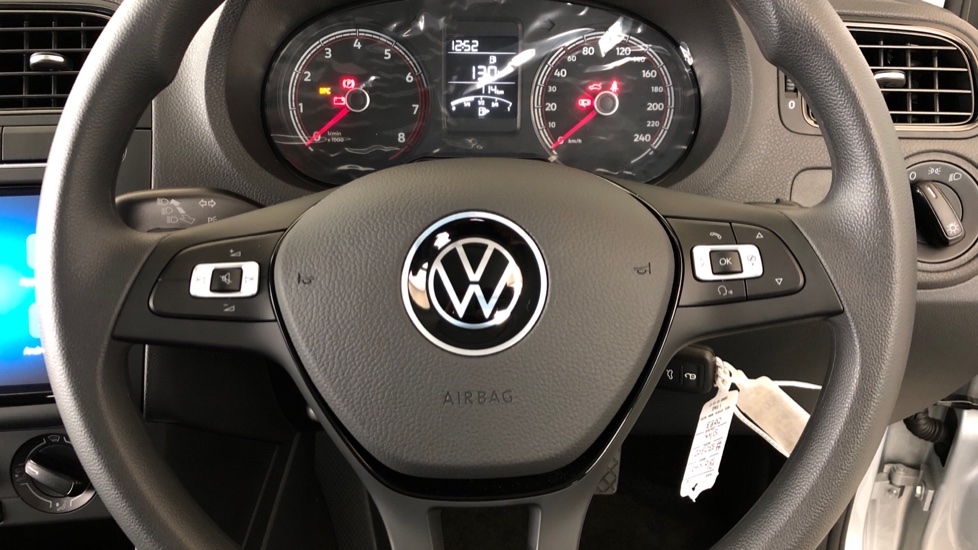 2025 VOLKSWAGEN POLO VIVO 1.4 LIFE (5DR)