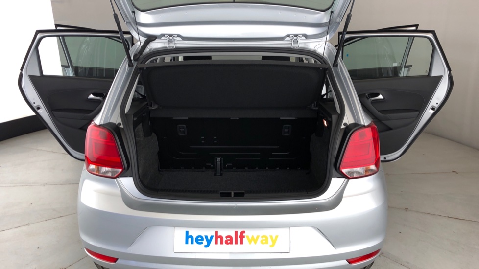 2025 VOLKSWAGEN POLO VIVO 1.4 LIFE (5DR)