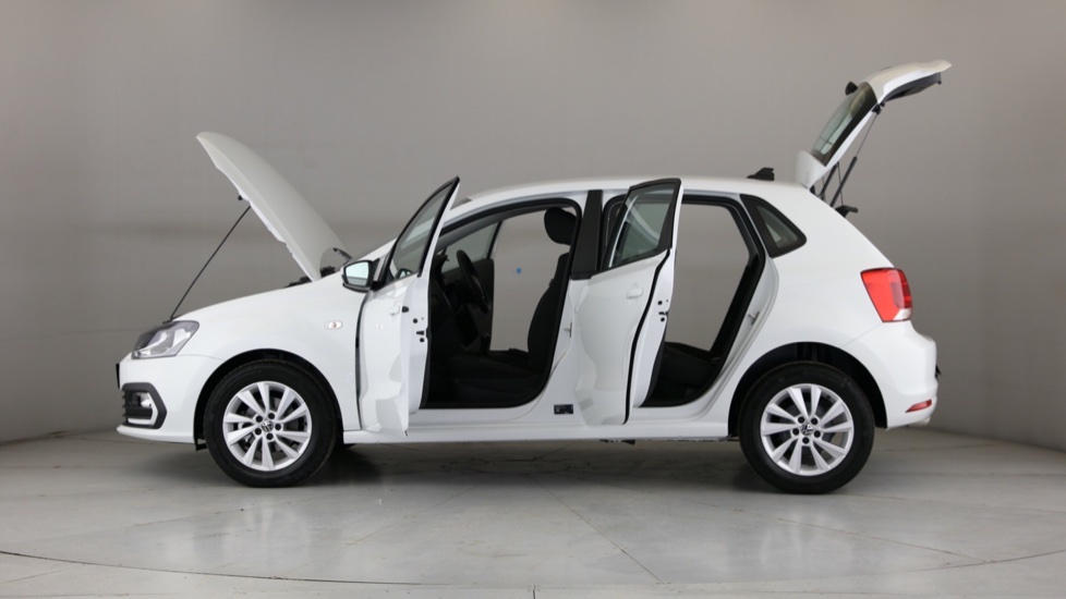 2025 VOLKSWAGEN POLO VIVO 1.4 LIFE (5DR)