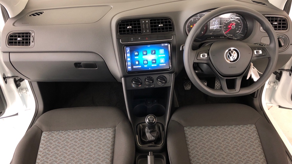 2025 VOLKSWAGEN POLO VIVO 1.4 LIFE (5DR)