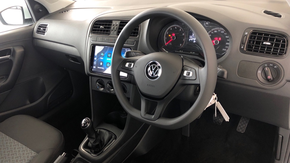 2025 VOLKSWAGEN POLO VIVO 1.4 LIFE (5DR)