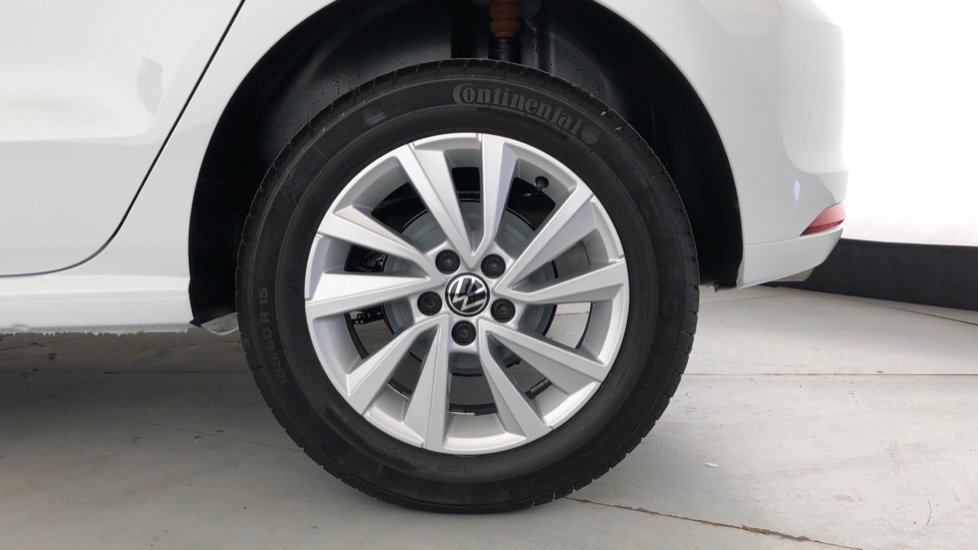 2025 VOLKSWAGEN POLO VIVO 1.4 LIFE (5DR)