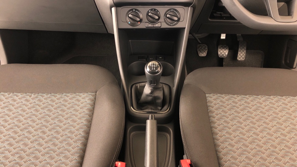 2026 VOLKSWAGEN POLO VIVO 1.4 LIFE (5DR)