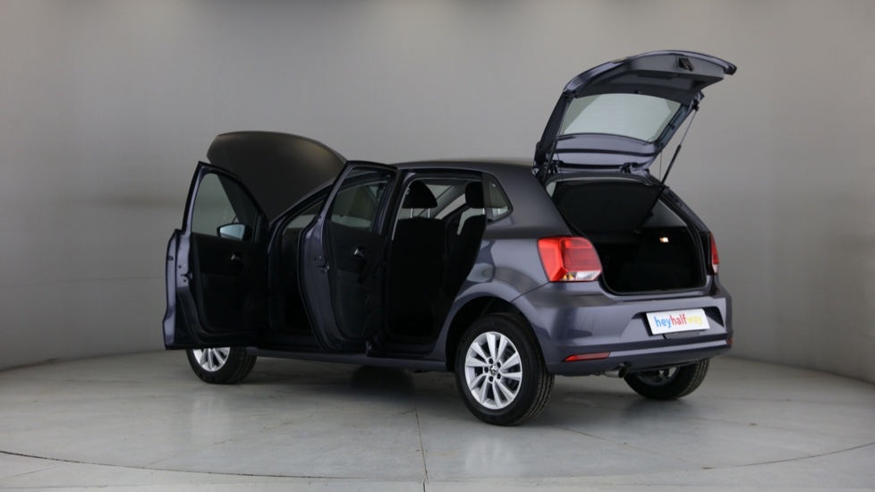 2025 VOLKSWAGEN POLO VIVO 1.4 LIFE (5DR)