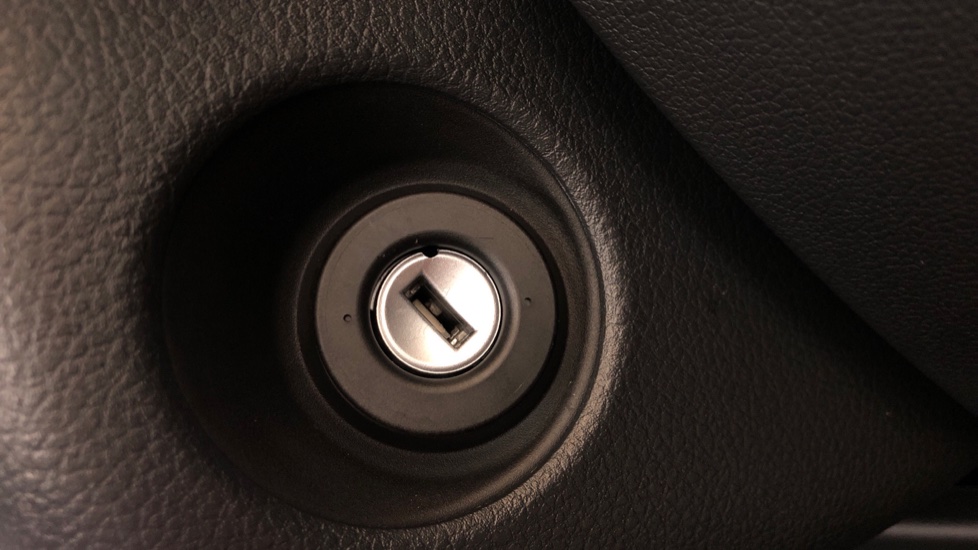 2025 VOLKSWAGEN POLO VIVO 1.4 LIFE (5DR)