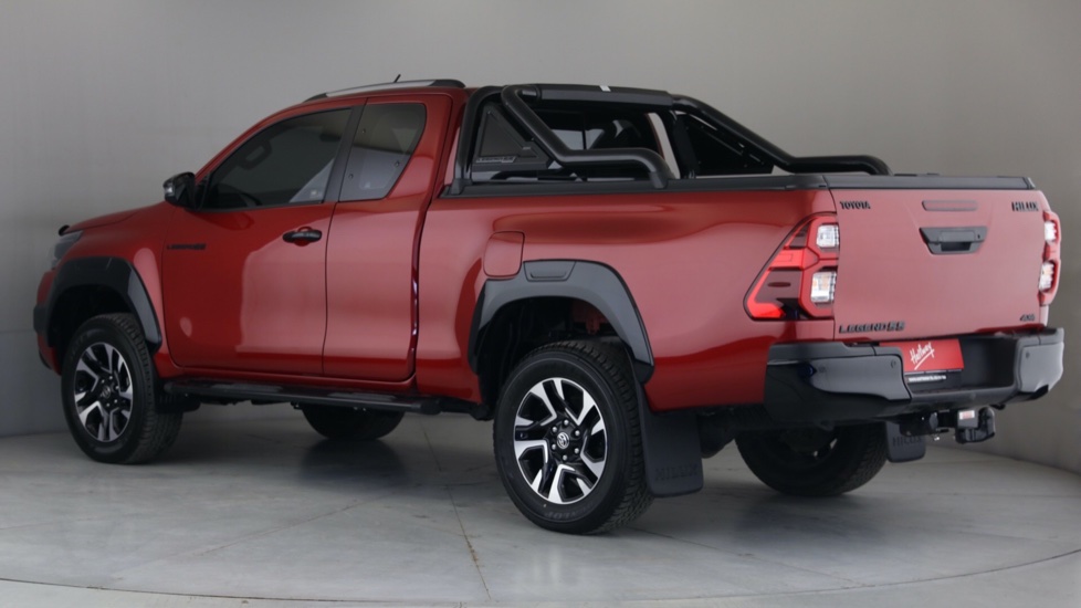 2025 TOYOTA HILUX 2.8 GD-6 LEGEND 4X4 55