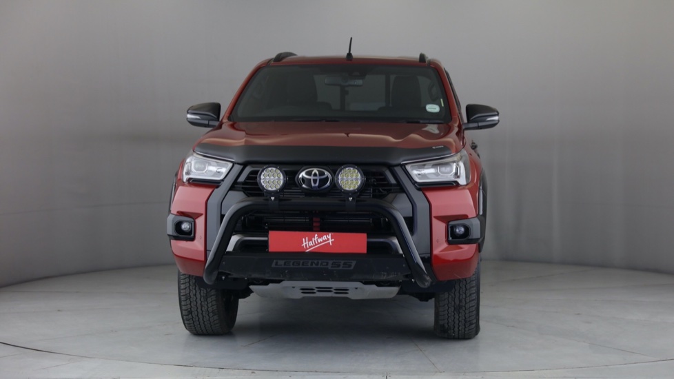 2025 TOYOTA HILUX 2.8 GD-6 LEGEND 4X4 55