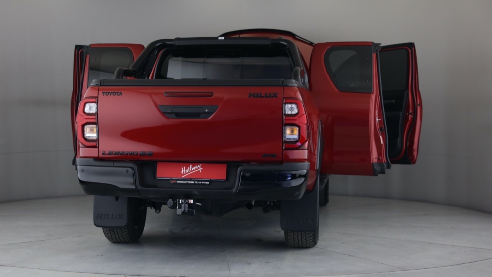 2025 TOYOTA HILUX 2.8 GD-6 LEGEND 4X4 55