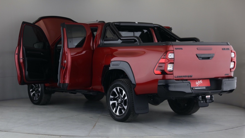 2025 TOYOTA HILUX 2.8 GD-6 LEGEND 4X4 55