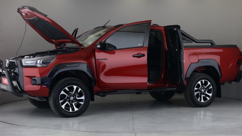 2025 TOYOTA HILUX 2.8 GD-6 LEGEND 4X4 55