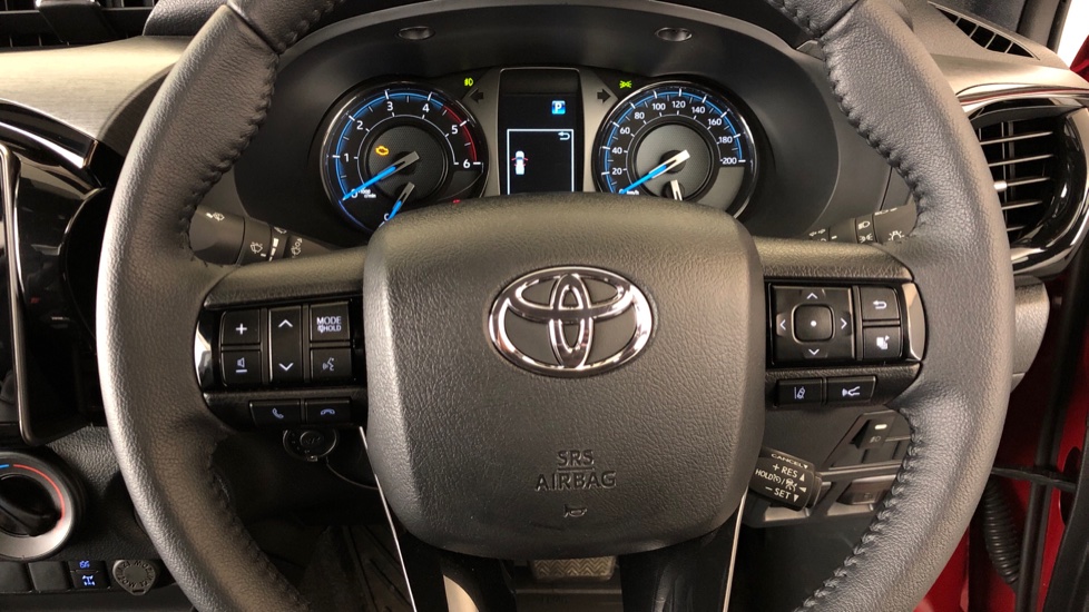 2025 TOYOTA HILUX 2.8 GD-6 LEGEND 4X4 55