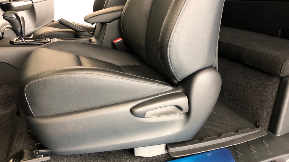 2025 TOYOTA HILUX 2.8 GD-6 LEGEND 4X4 55