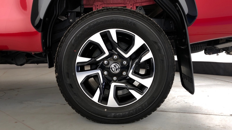 2025 TOYOTA HILUX 2.8 GD-6 LEGEND 4X4 55