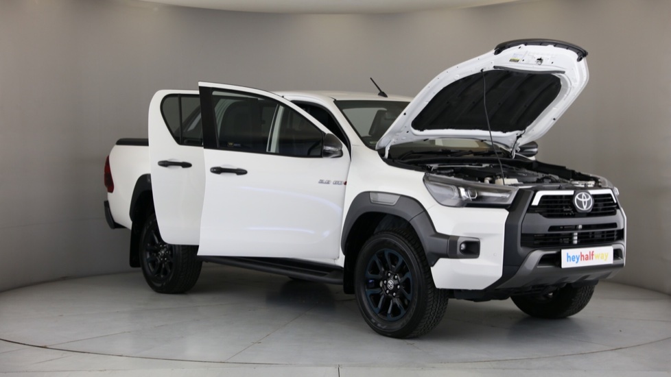 2025 TOYOTA HILUX 2.8 GD-6 RB LEGEND RS 4X4