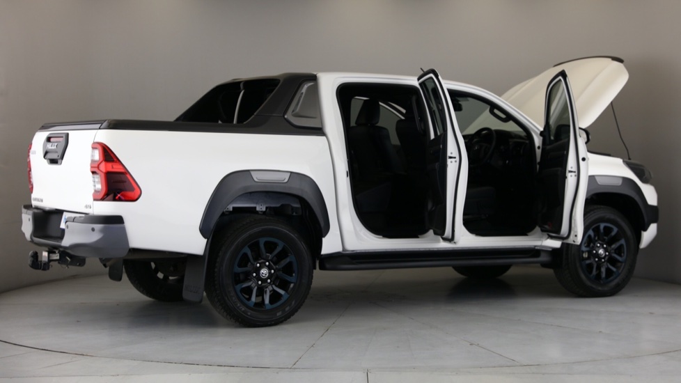 2025 TOYOTA HILUX 2.8 GD-6 RB LEGEND RS 4X4