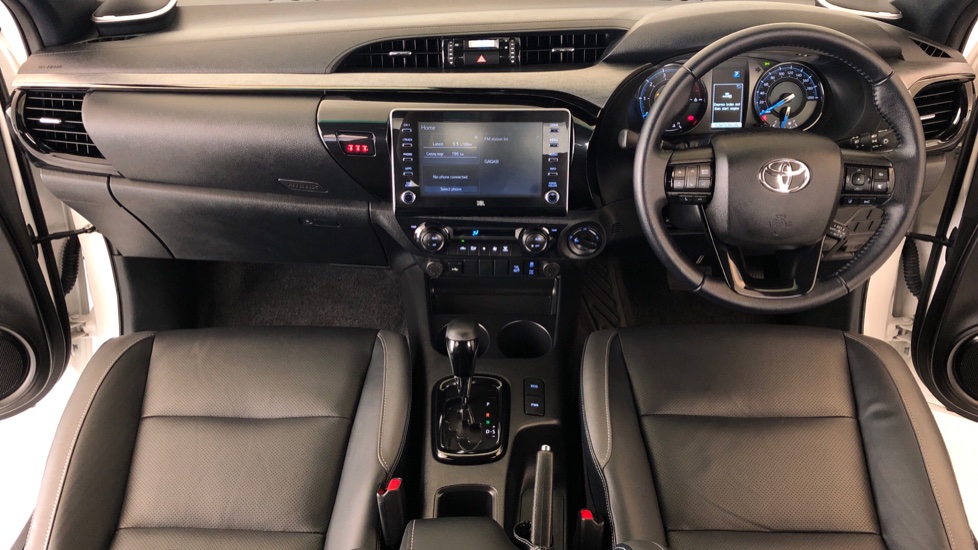 2025 TOYOTA HILUX 2.8 GD-6 RB LEGEND RS 4X4