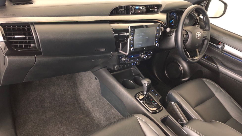 2025 TOYOTA HILUX 2.8 GD-6 RB LEGEND RS 4X4