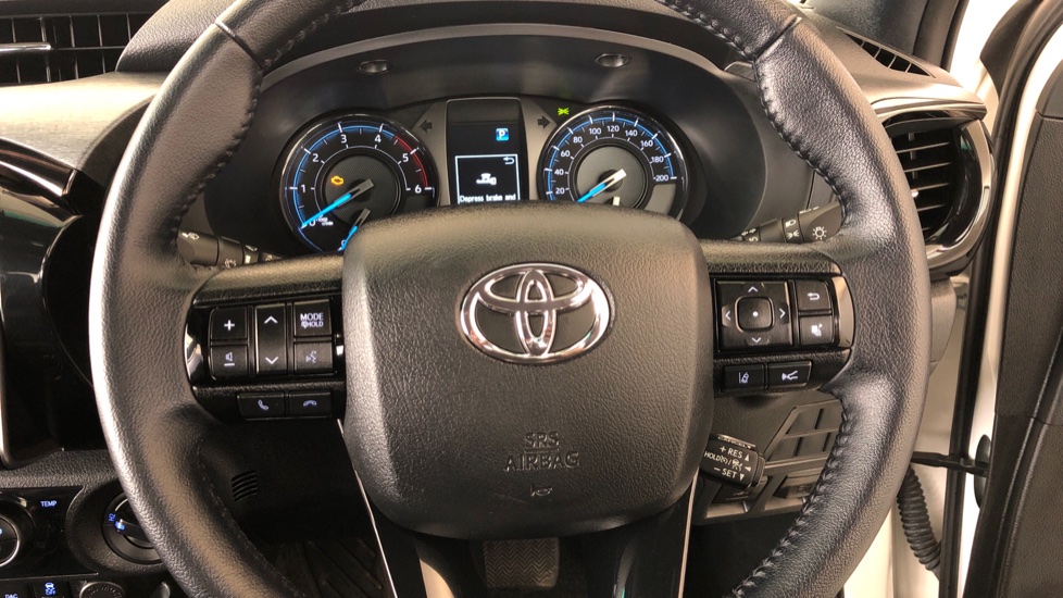 2025 TOYOTA HILUX 2.8 GD-6 RB LEGEND RS 4X4