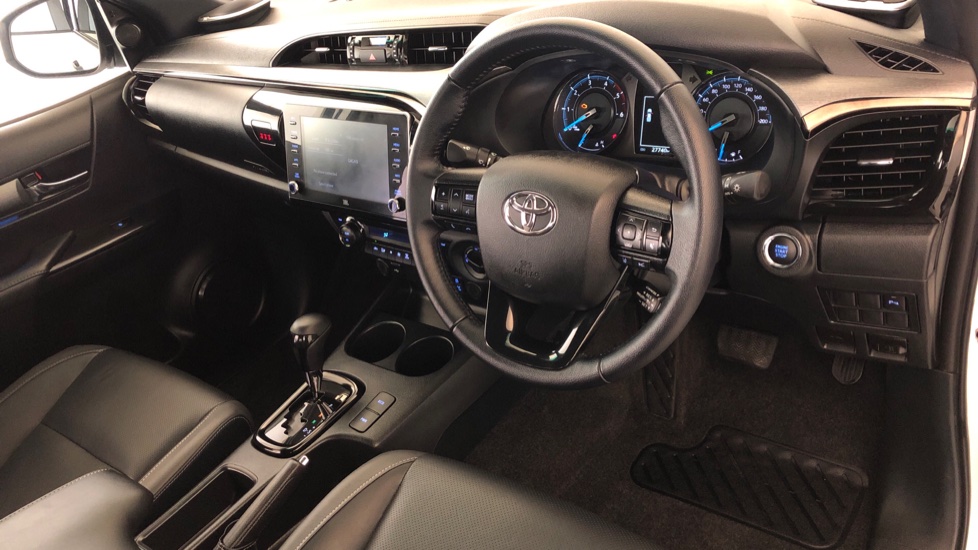 2025 TOYOTA HILUX 2.8 GD-6 RB LEGEND RS 4X4