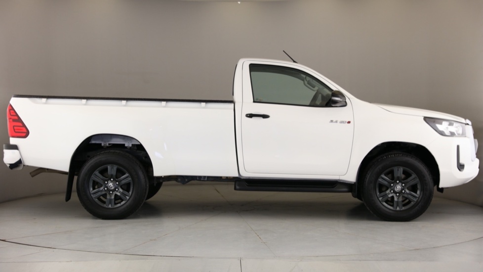 2024 TOYOTA HILUX 2.4 GD-6 RAIDER 4X4