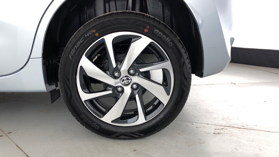 2025 TOYOTA STARLET 1.5 XS