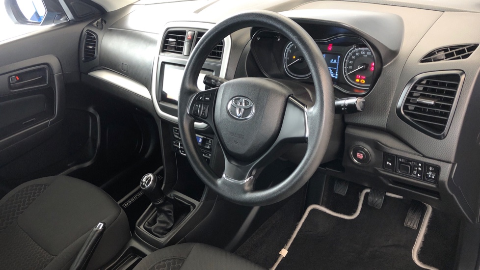 2023 TOYOTA URBAN CRUISER 1.5 XS