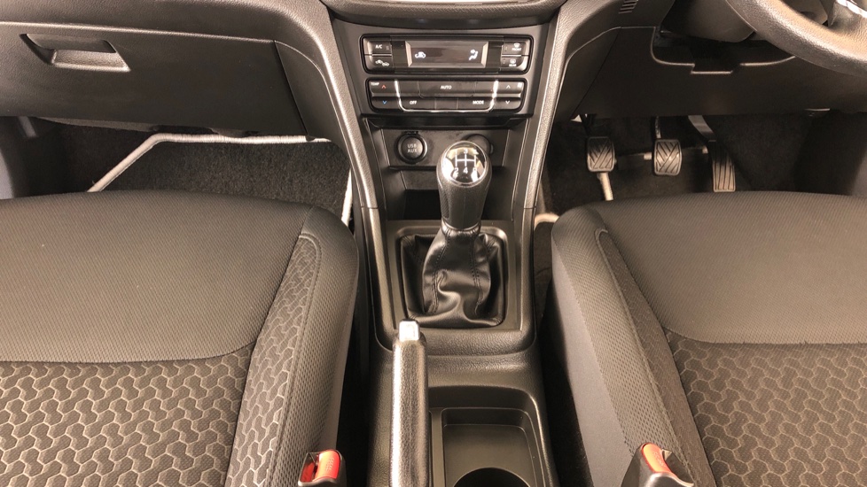 2023 TOYOTA URBAN CRUISER 1.5 XS