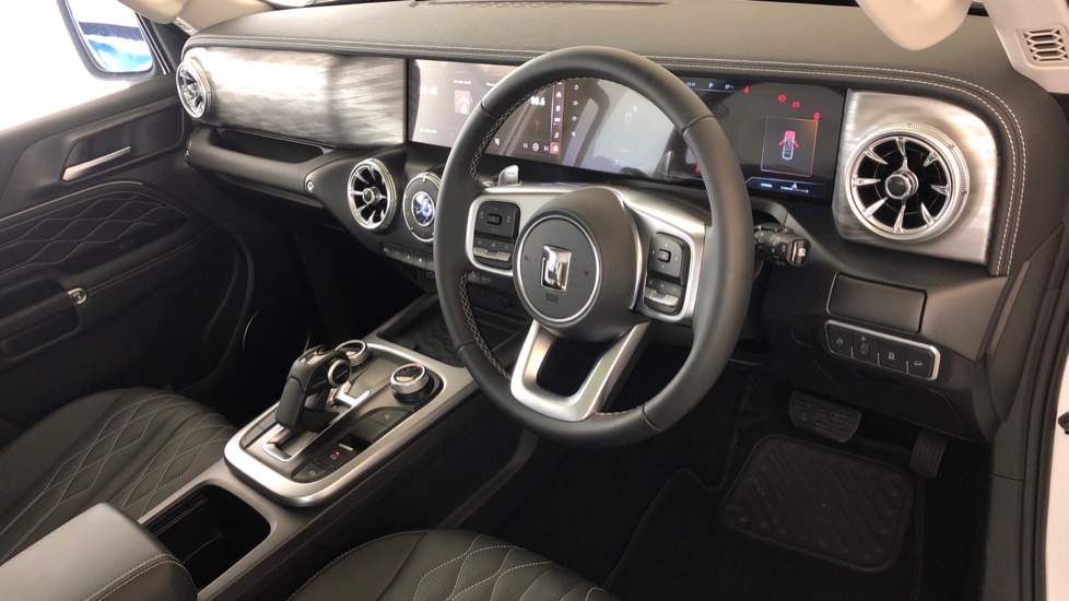 2026 GWM TANK 300 2.4TD LUXURY