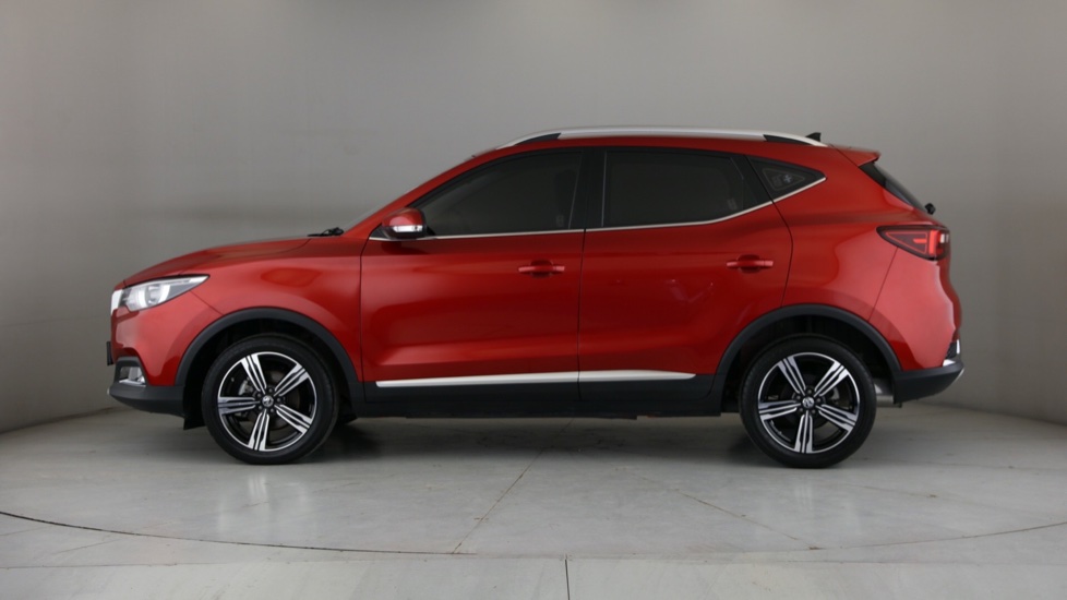 2025 MG ZS 1.5 LUXURY