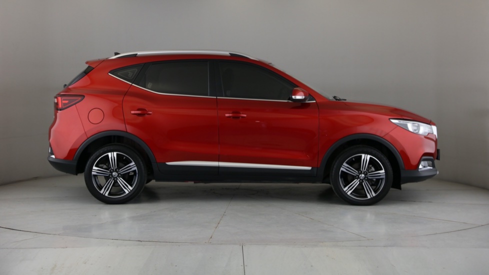 2025 MG ZS 1.5 LUXURY