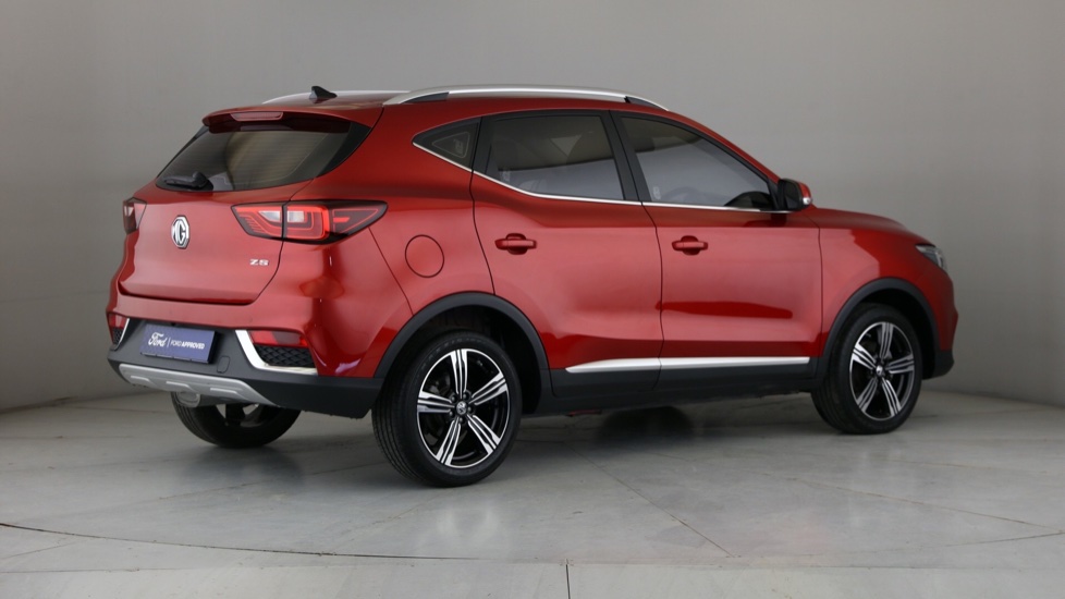 2025 MG ZS 1.5 LUXURY