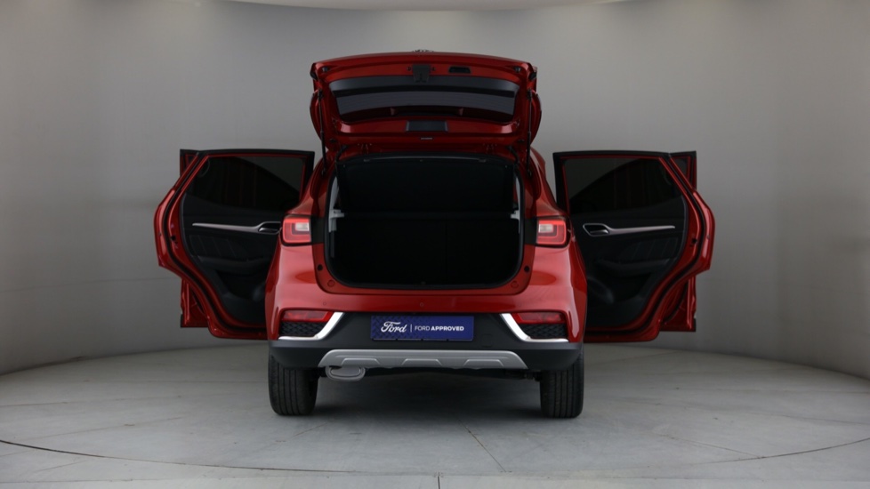 2025 MG ZS 1.5 LUXURY