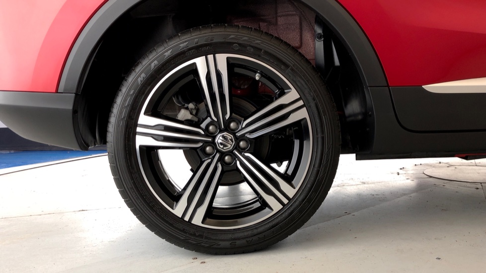 2025 MG ZS 1.5 LUXURY