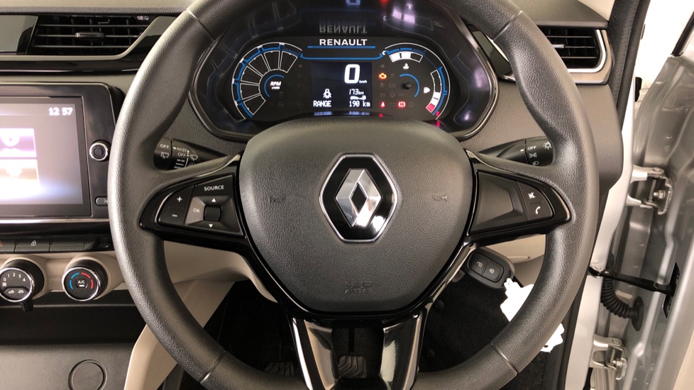 2025 RENAULT TRIBER 1.0 DYNAMIQUE ZEN