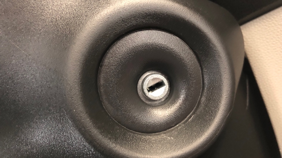 2025 RENAULT TRIBER 1.0 DYNAMIQUE ZEN