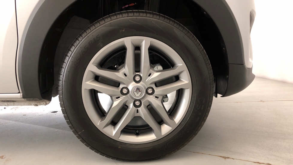 2025 RENAULT TRIBER 1.0 DYNAMIQUE ZEN