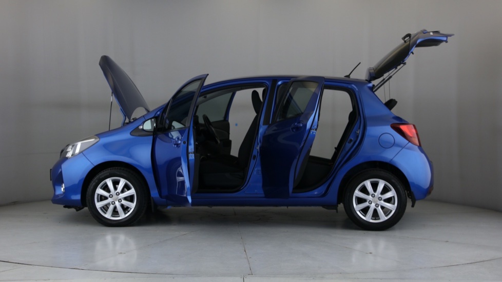 2017 TOYOTA YARIS 1.3 XS CVT 5DR