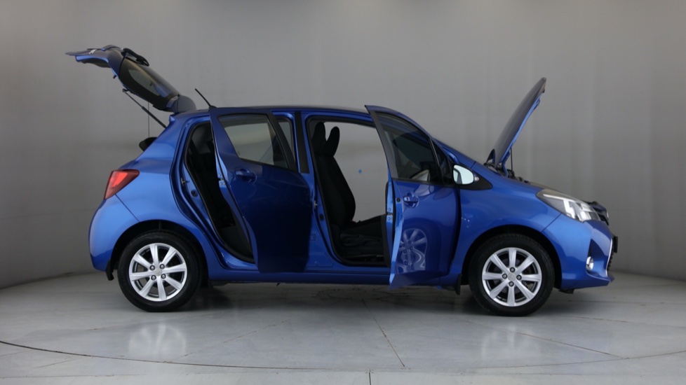 2017 TOYOTA YARIS 1.3 XS CVT 5DR