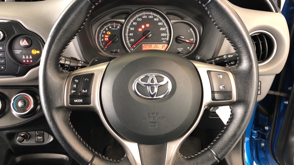 2017 TOYOTA YARIS 1.3 XS CVT 5DR