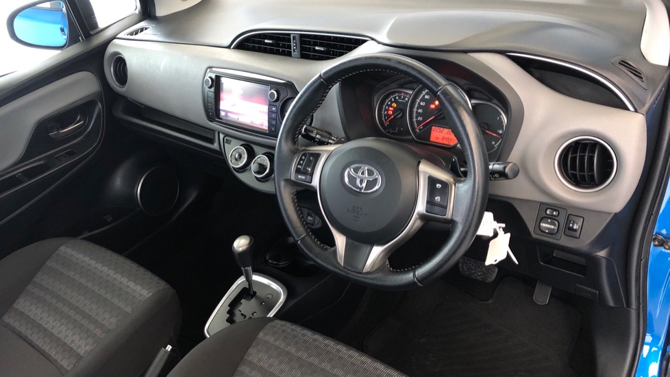 2017 TOYOTA YARIS 1.3 XS CVT 5DR