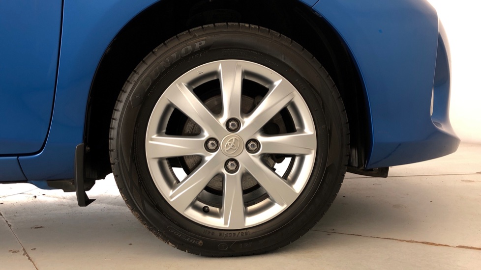 2017 TOYOTA YARIS 1.3 XS CVT 5DR