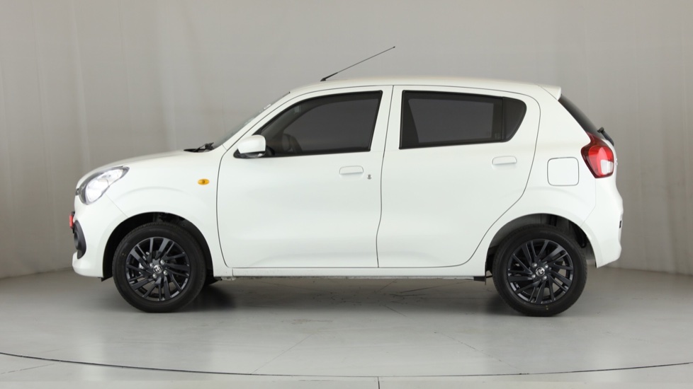 2025 TOYOTA VITZ 1.0 XR
