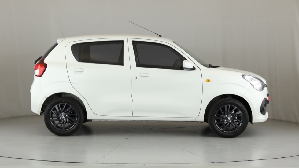 2025 TOYOTA VITZ 1.0 XR