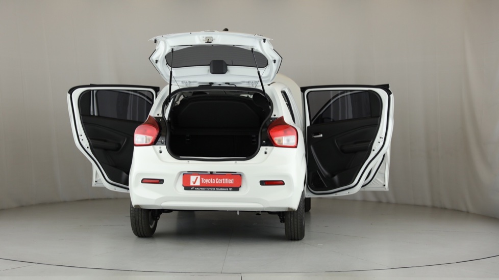 2025 TOYOTA VITZ 1.0 XR