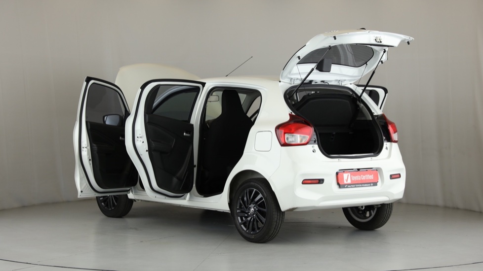 2025 TOYOTA VITZ 1.0 XR