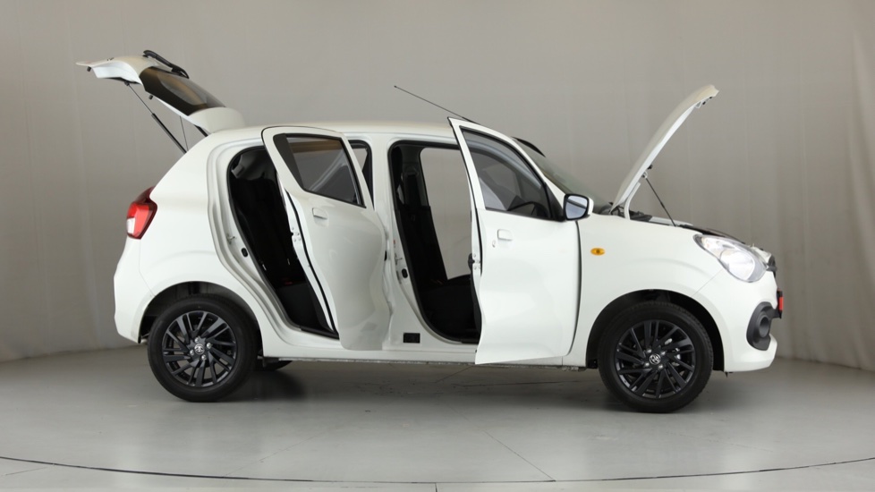 2025 TOYOTA VITZ 1.0 XR