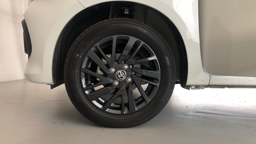 2025 TOYOTA VITZ 1.0 XR